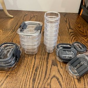Rubbermaid Brilliance Tupperware